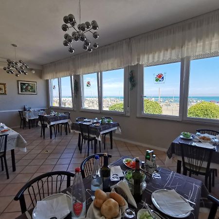 Hotel Vistamare Viserba Rimini Bagian luar foto