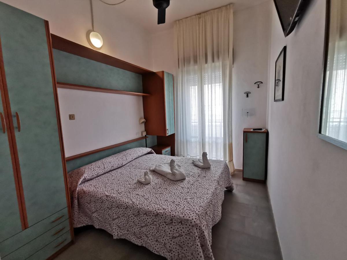 Hotel Vistamare Viserba Rimini Bagian luar foto