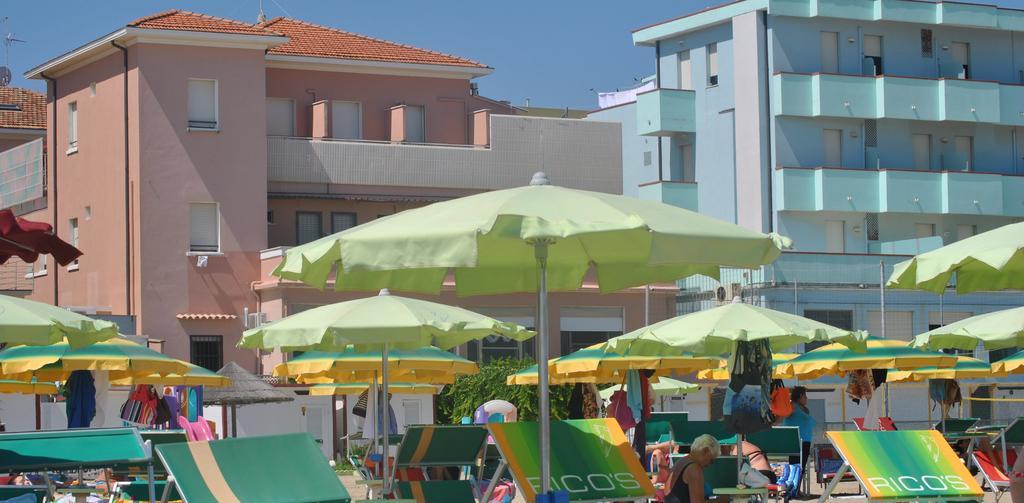 Hotel Vistamare Viserba Rimini Bagian luar foto
