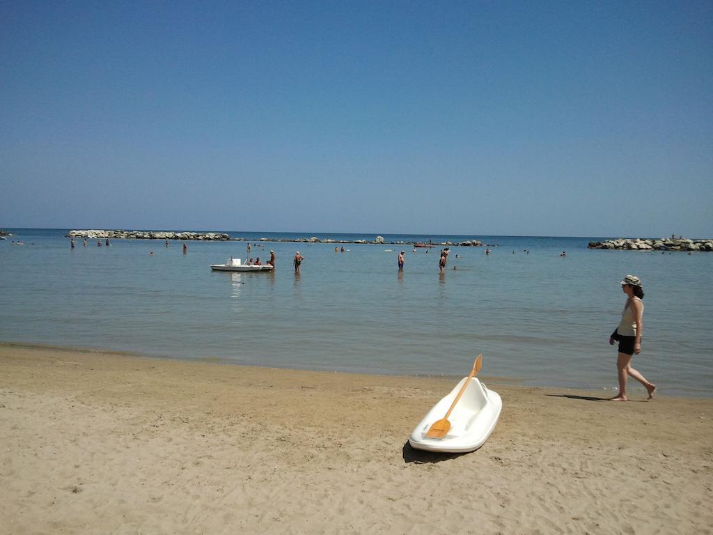 Hotel Vistamare Viserba Rimini Bagian luar foto