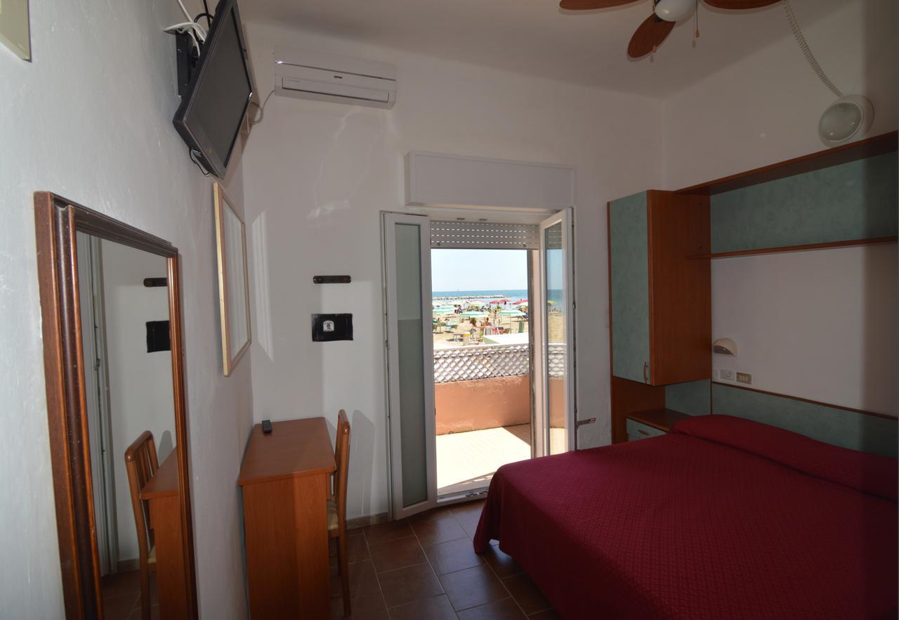 Hotel Vistamare Viserba Rimini Bagian luar foto